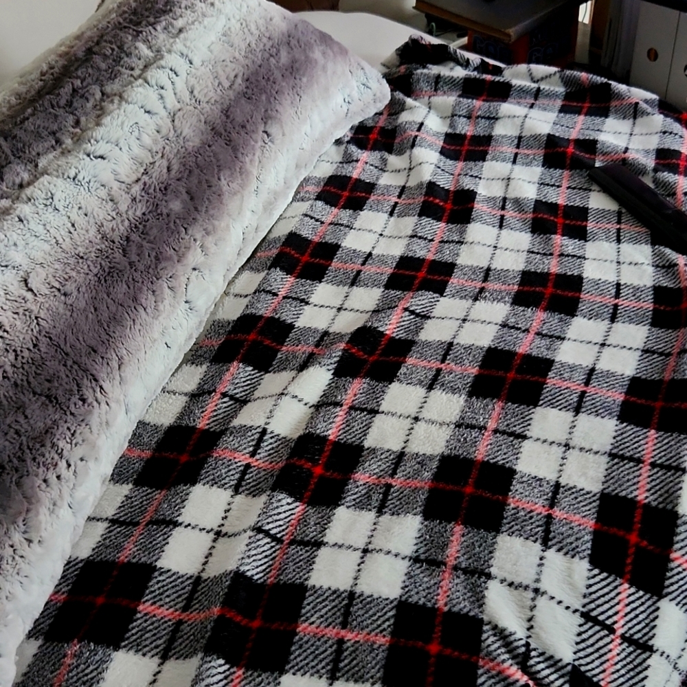 Fleece blanket